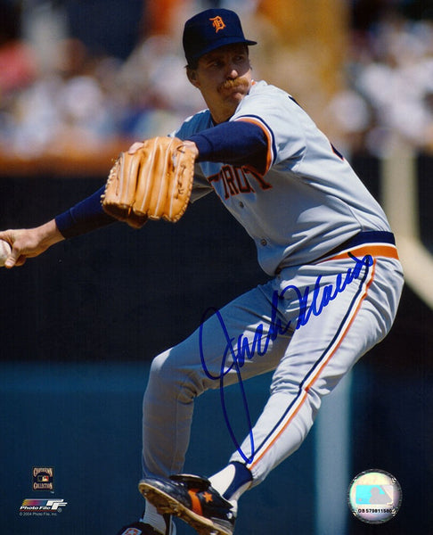 Jack Morris Signed Detroit Tigers Grey Jersey Pitching 8x10 Photo (SCHWARTZ COA)