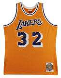 Showtime Lakers (6) Johnson, Worthy +4 Signed Yellow M&N Authentic Jersey BAS W