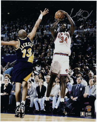 Charles Oakley New York Knicks Signed 16x20 Shooting vs. Indiana Pacers Photo