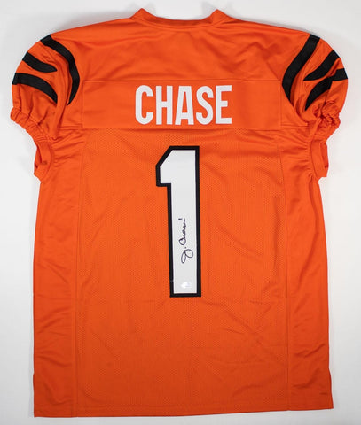 Ja'Marr Chase Signed Cincinnati Bengals Jersey (PSA) 2021 Top Draft Pick / WR