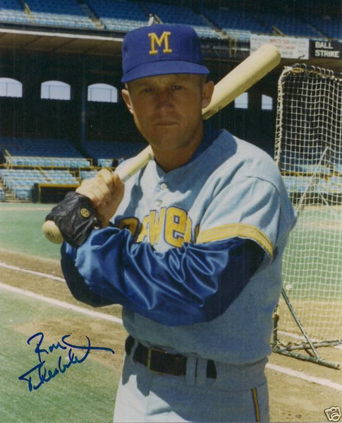 1971-72 Milwaukee Brewers RON THEOBALD Signed 8X10 Photo AUTO