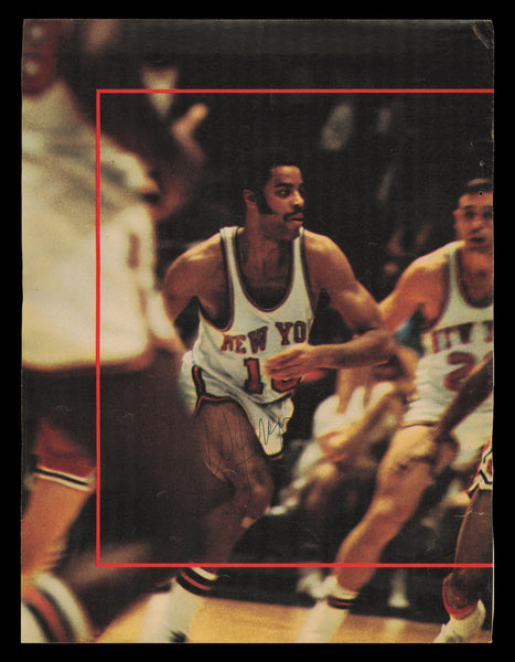 Walt Frazier Autographed Signed 8x11 Magazine Photo New York Knicks SKU #237764