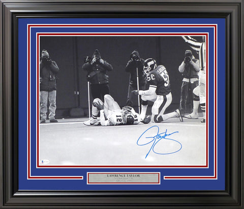 LAWRENCE TAYLOR AUTOGRAPHED FRAMED 16X20 PHOTO OVER CUNNINGHAM BECKETT 209370