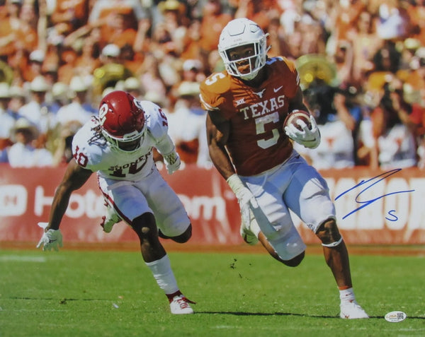 Bijan Robinson Texas Longhorns Signed/Autographed 16x20 Photo JSA 208833