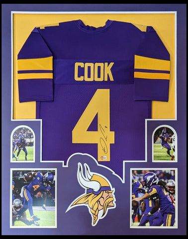 FRAMED MINNESOTA VIKINGS DALVIN COOK AUTOGRAPHED SIGNED JERSEY BECKETT HOLO