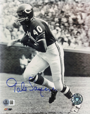 Gale Sayers Autographed Signed 8x10 Photo Chicago Bears Beckett BAS QR #BS12823