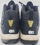 Walter Jones Autographed Pair of Game Used Nike Zoom Air Cleats Beckett