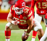 Creed Humphrey Signed Kansas City Chiefs Jersey (Beckett) 2xSuper Bowl Champion