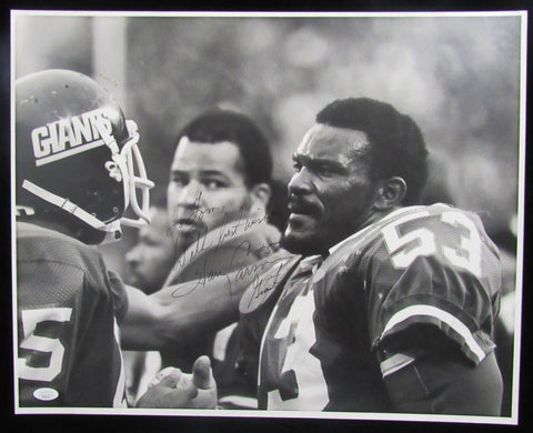 Harry Carson New York Giants Signed/Autographed 16x20 B/W Photo JSA 210072