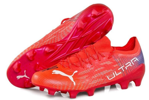 CHRISTIAN PULISIC Autographed Pink Puma Ultra 1.3 Cleats PANINI LE 25