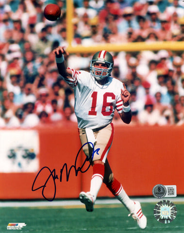 Joe Montana Autographed San Francisco 49ers 8x10 Photo Beckett 45219