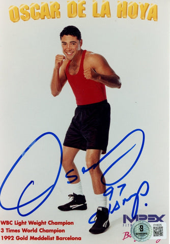 Oscar De La Hoya Autographed/Signed Boxing 5x7" Photograph Beckett 572243