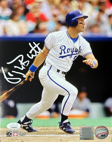 Royals GEORGE BRETT Signed 8x10 AUTO Photo #2 AUTO ~ HOF '99 ~ 1985 WS Champ JSA