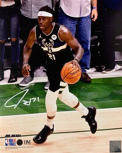 Milw Bucks 2021 NBA Champ JRUE HOLIDAY Signed 8x10 Photo #1 AUTO