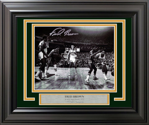 DOWNTOWN FRED BROWN AUTOGRAPHED FRAMED 8X10 PHOTO SEATTLE SUPERSONICS MCS 200390