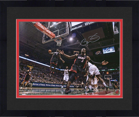 FRMD Dwyane Wade Miami Heat Signed 16x20 Alley-Oop to Lebron James Photograph