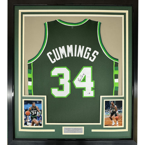 Framed Autographed/Signed Terry Cummings 35x39 Milwaukee Green Jersey COA