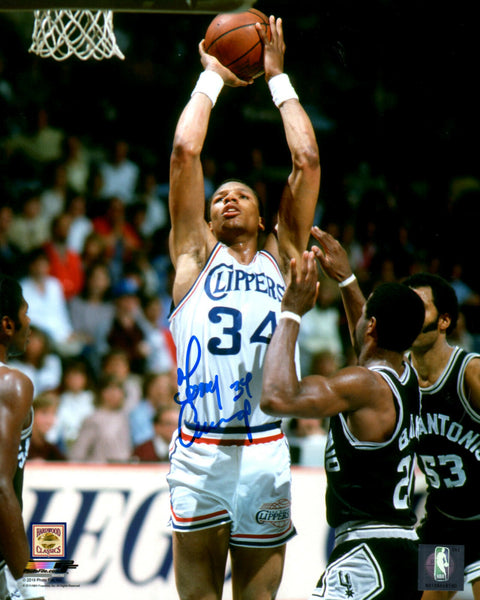 LA Clippers TERRY CUMMINGS Signed 16x20 Photo #1 AUTO 2 x All Star - 1983 ROY