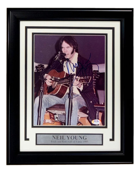 Neil Young Signed Framed 8x10 Photo PSA/DNA