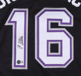 Peja Stojakovic Signed Sacramento Kings Jersey (Beckett) 3xNBA All Star Forward