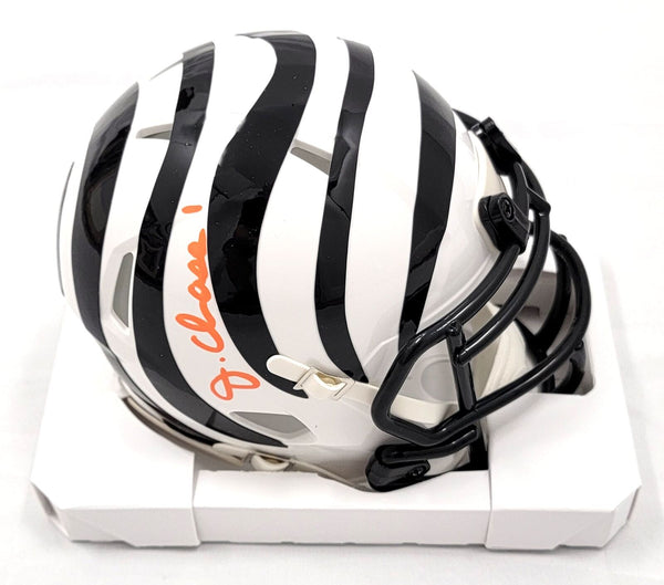 Ja'Marr Chase Autographed Cincinnati Bengals 2023 ALT White Mini Helmet Beckett
