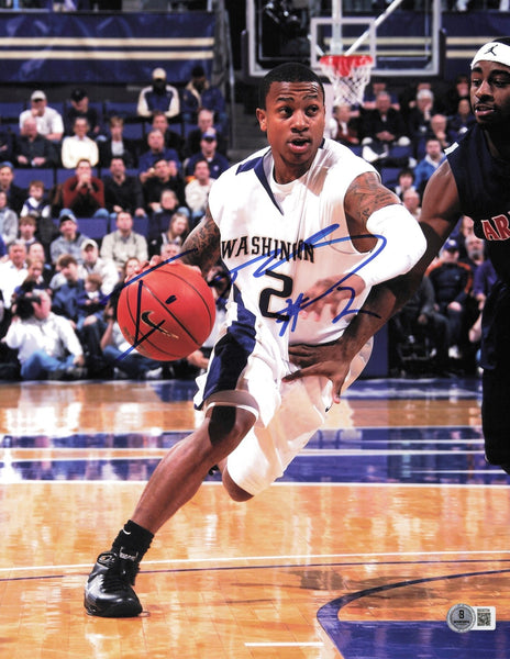 Isaiah Thomas Autographed 11x14 Photo Washington Huskies Beckett BAS QR #SB30704