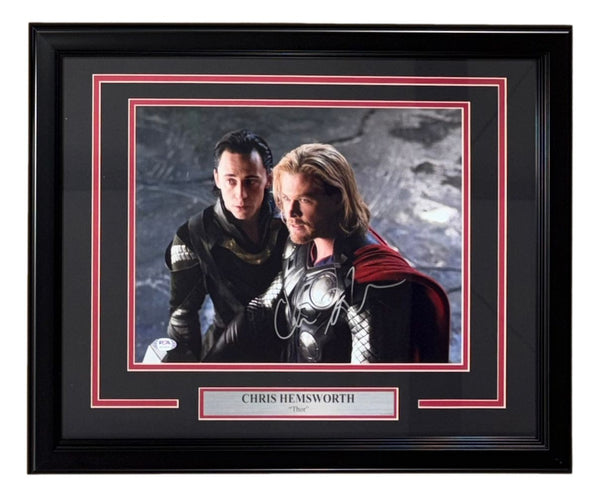 Chris Hemsworth Signed Framed 11x14 Thor Photo PSA/DNA