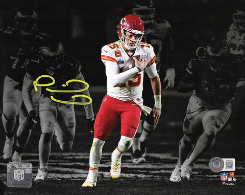 Patrick Mahomes Signed Chiefs Running Spotlight 8x10 Photo (BECKETT COA)
