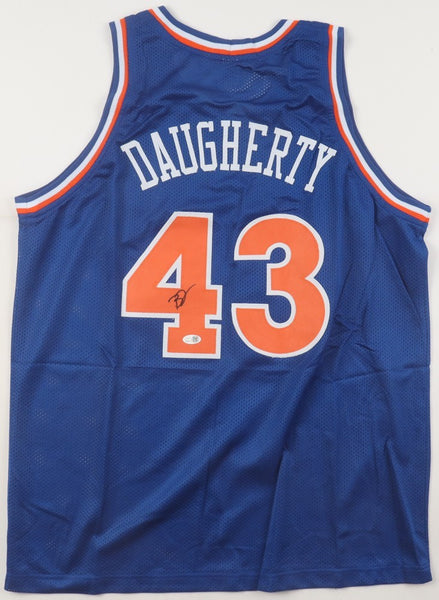 Brad Daugherty Signed Cleveland Cavaliers Jersey (JSA) 1986 #1 Overall Draft Pk