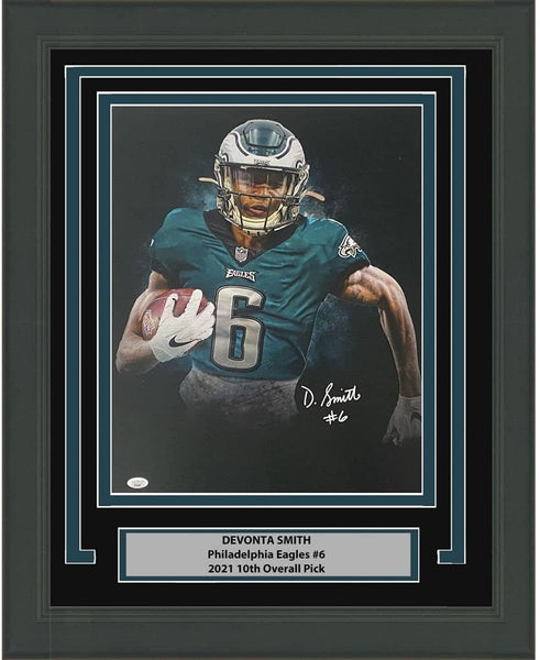 Framed Autographed/Signed DeVonta Smith Eagles 16x20 Photo JSA COA