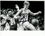 Jack Sikma Autographed Signed 8x10 Photo Seattle Supersonics MCS Holo #70231