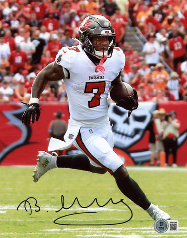 BUCKY IRVING AUTOGRAPHED TAMPA BAY BUCCANEERS 8x10 PHOTO BECKETT