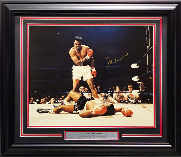 Muhammad Ali Autographed Signed Framed 16x20 Photo Beckett BAS #AC58409