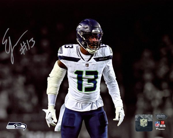 ERNEST JONES IV AUTOGRAPHED 8X10 PHOTO SEATTLE SEAHAWKS MCS HOLO STOCK #242559