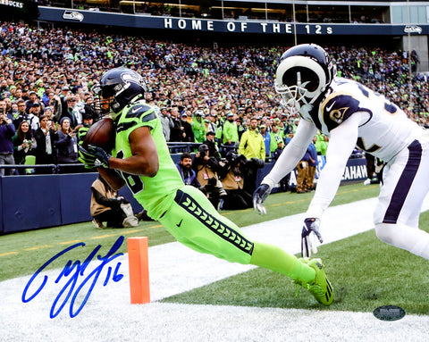 TYLER LOCKETT AUTOGRAPHED 8X10 PHOTO SEAHAWKS TOE TAP TOUCHDOWN MCS 222049
