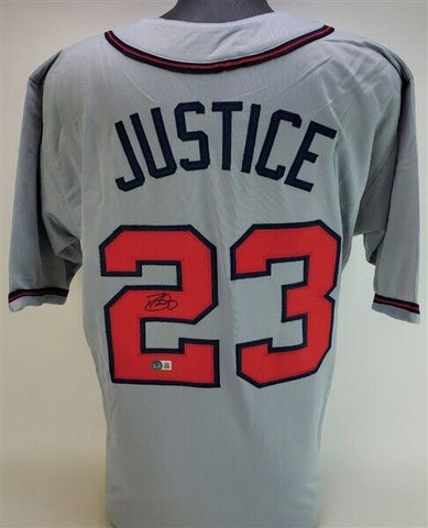 Dave Justice Signed Atlanta Braves Road Jersey (Beckett) 2xWorld Series Champ OF