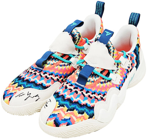 TRAE YOUNG AUTOGRAPHED TIE-DYE ADIDAS SHOES HAWKS SIZE 12.5 ICE (GY0295) BECKETT