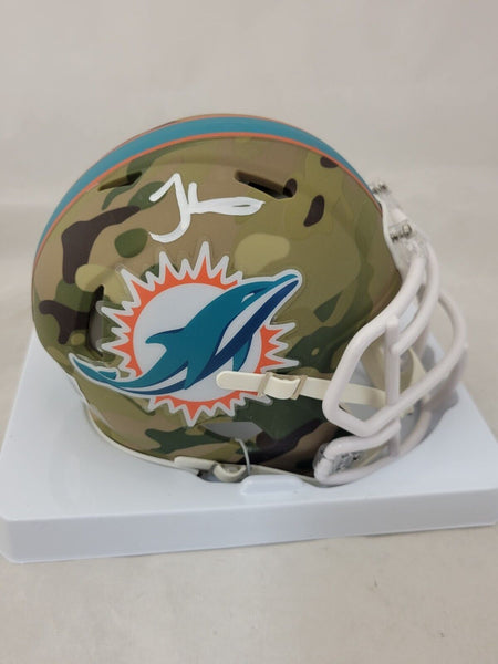 TYREEK HILL SIGNED MIAMI DOLPHINS CAMO SPEED MINI HELMET BECKETT QR
