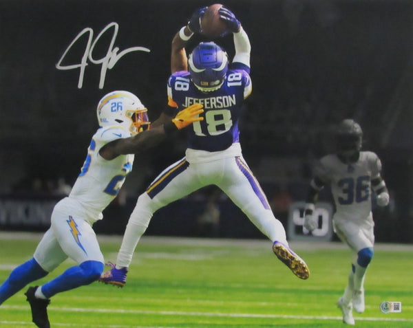 Justin Jefferson Signed/Autographed 16x20 Photo Minnesota Vikings Beckett 200030