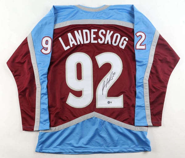 Gabriel Landeskog Signed Colorado Avalanche Jersey (Beckett) 2022 Stly Cup Champ