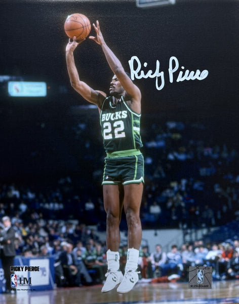 RICKY PIERCE Signed 8x10 Photo #1 - Milwaukee Bucks NBA - AUTO
