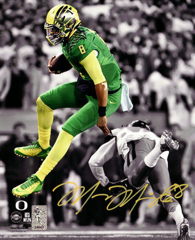 MARCUS MARIOTA AUTOGRAPHED SIGNED 8X10 PHOTO OREGON DUCKS MM HOLO STOCK #89178