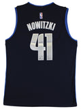 Mavericks Dirk Nowitzki Signed Navy Blue Nike Swingman Jersey BAS #E26587