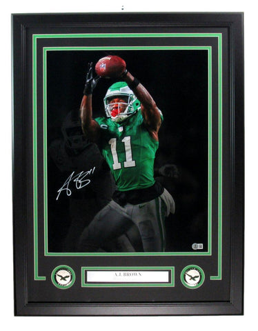 A.J. Brown Autographed 16x20 Photo Philadelphia Eagles Framed Beckett 193523
