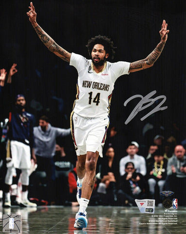 Brandon Ingram Signed New Orleans Pelicans Celebrating 8x10 Photo (FANATICS COA)