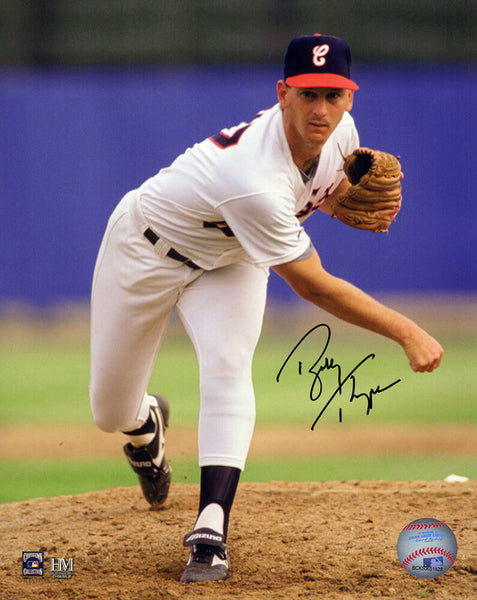 Bobby Thigpen Signed Chicago White Sox Pitching Action 8x10 Photo (SCHWARTZ COA)