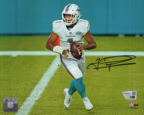 Tua Tagovailoa Signed Dolphins White Jersey Action 8x10 Photo - (FANATICS COA)