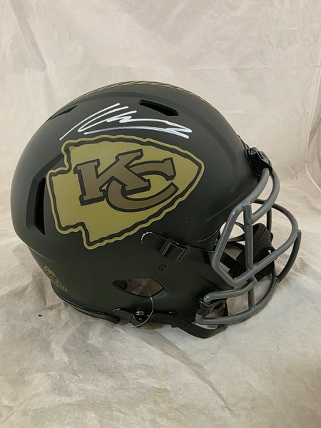 KENNETH WALKER III SIGNED KC CHIEFS F/S STS4 SPEED AUTHENTIC HELMET BECKETT QR