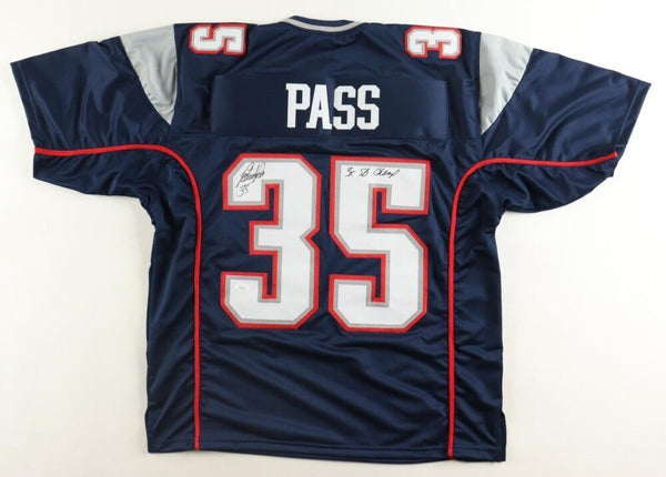 Patrick Pass Signed New England Patriots Jersey "3x SB Champ" JSA COA / Fullback