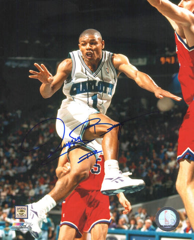 Muggsy Bogues Signed Hornets White Jersey Action 8x10 Photo - (SCHWARTZ COA)